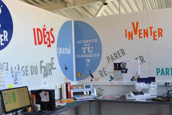 Photographie du micro-atelier de la médiathèque de Proville